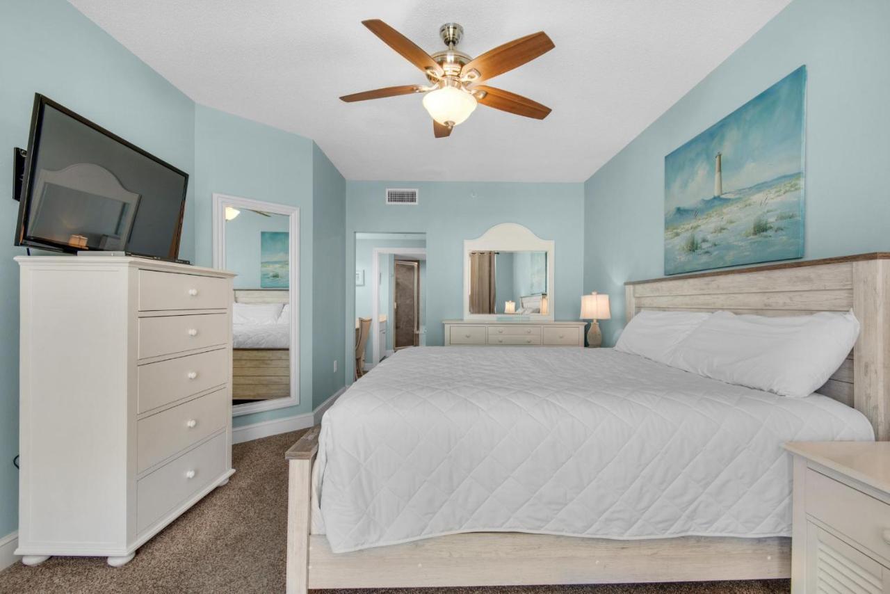 Majestic Towers 2-1708 Apartment *
