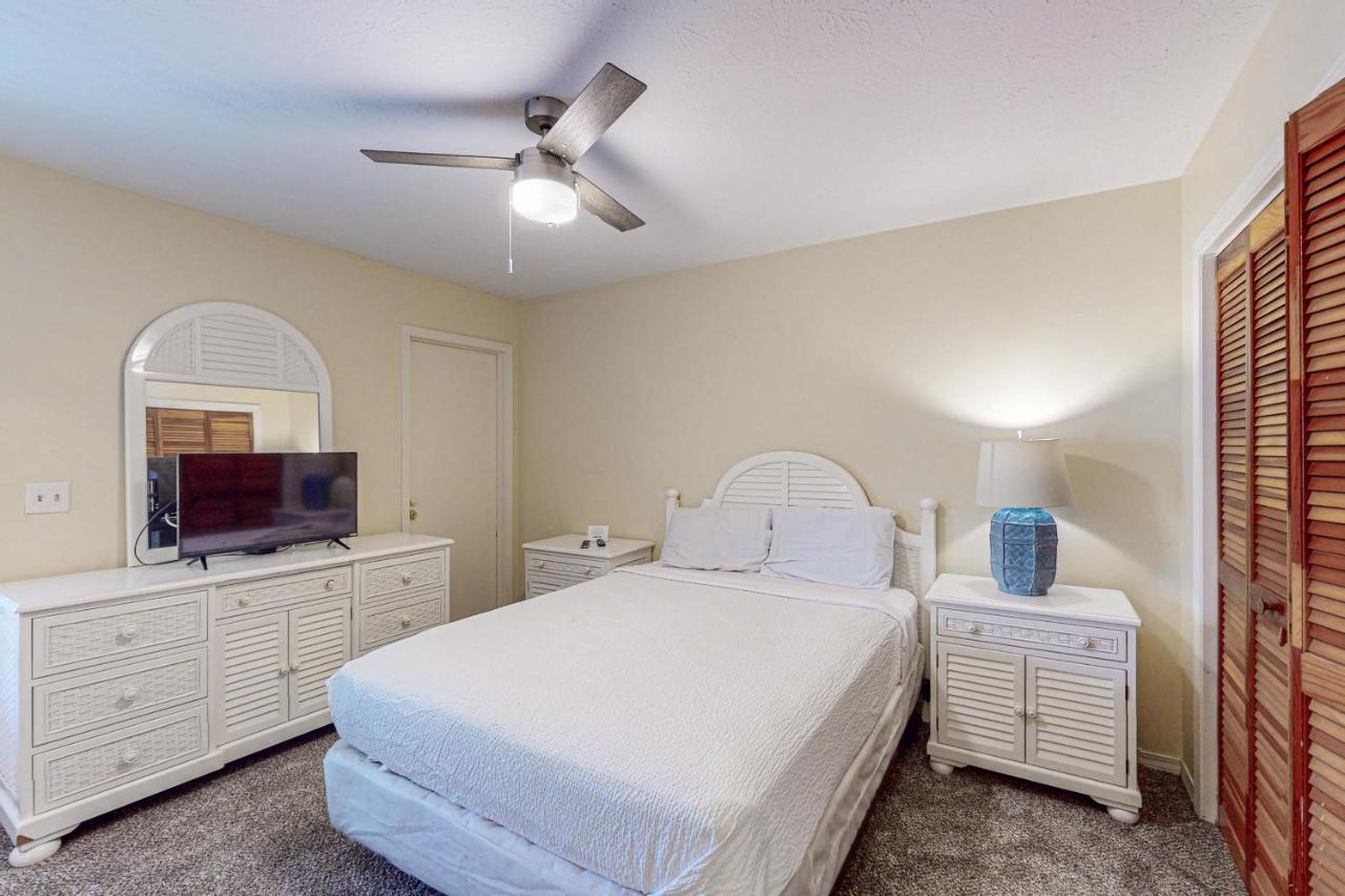 Gulf Highland 117 W. Leslie Lane *