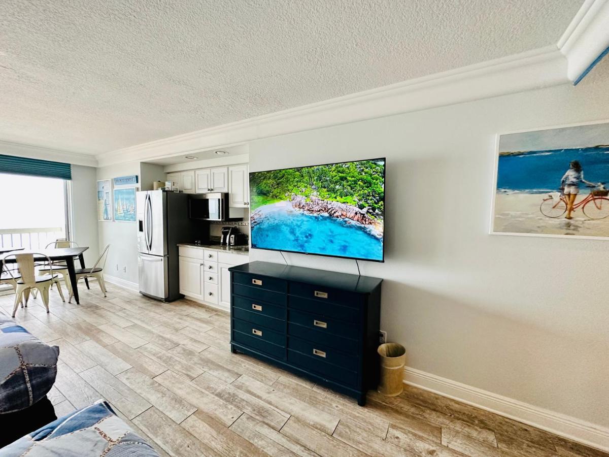 Daytona Private Balcony Ocean Front Aparthotel *