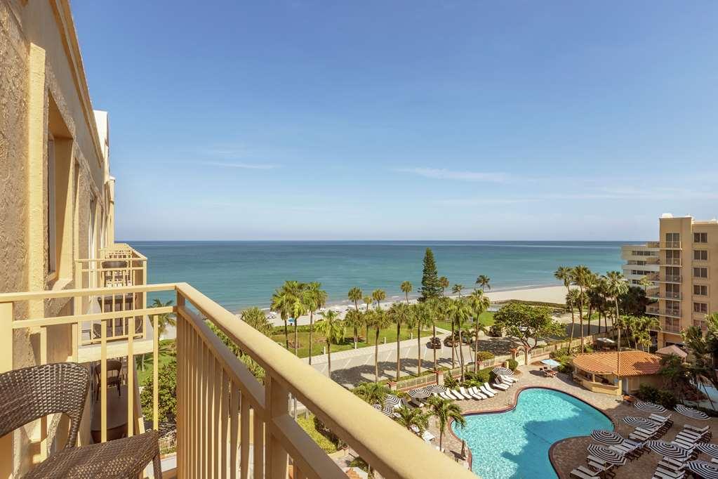 Embassy By Hilton Deerfield & Resort 3*