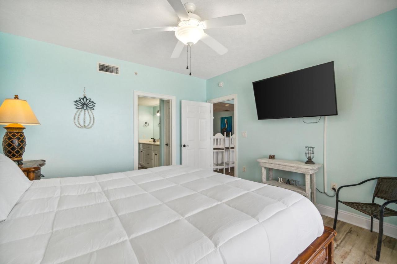 Apartment Treasure Island 1005