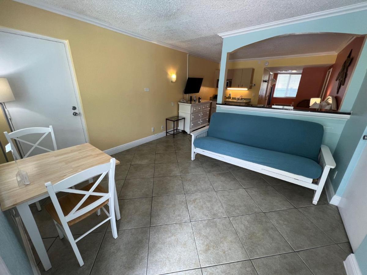 Pelican Pointe Clearwater Motel Clearwater Beach