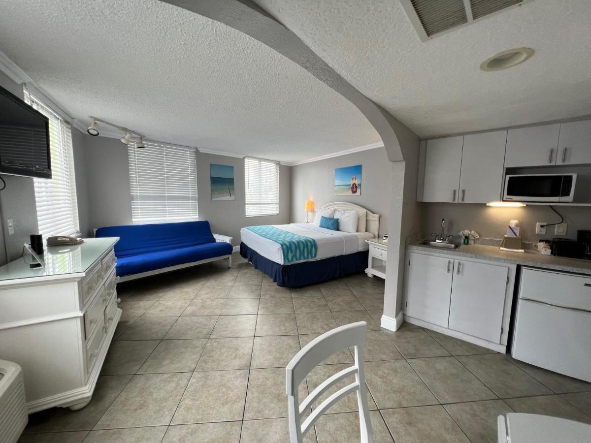 Pelican Pointe Clearwater Motel 3*