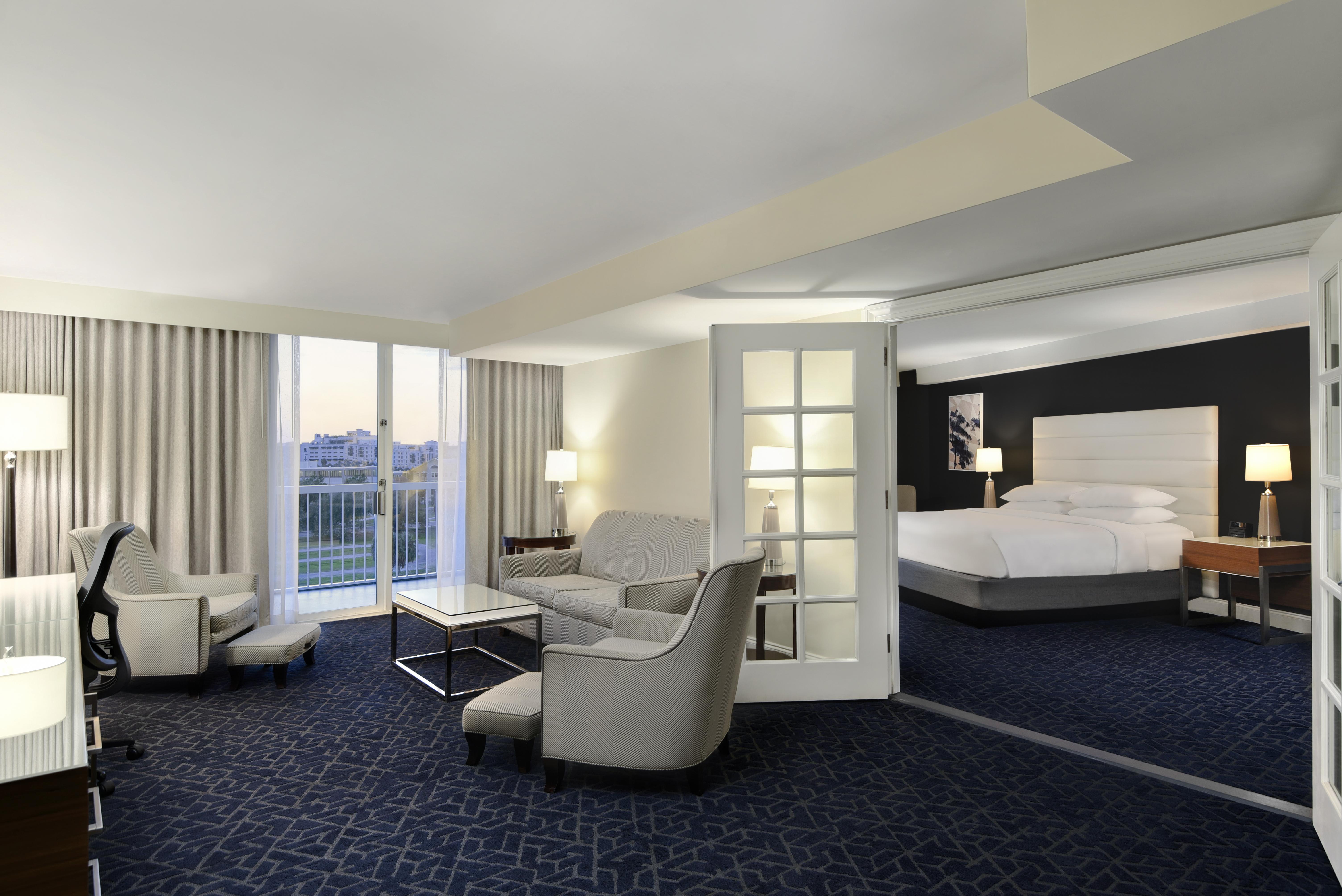 Riverwalk Hotel