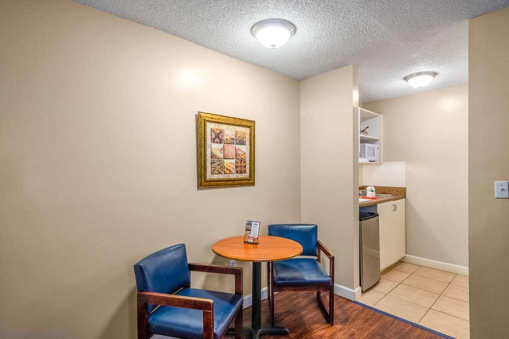 Hotel Bay Extended - Airport Tampa