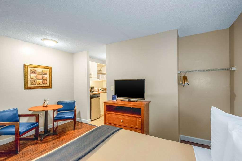 Bay Extended - Airport Hotel
