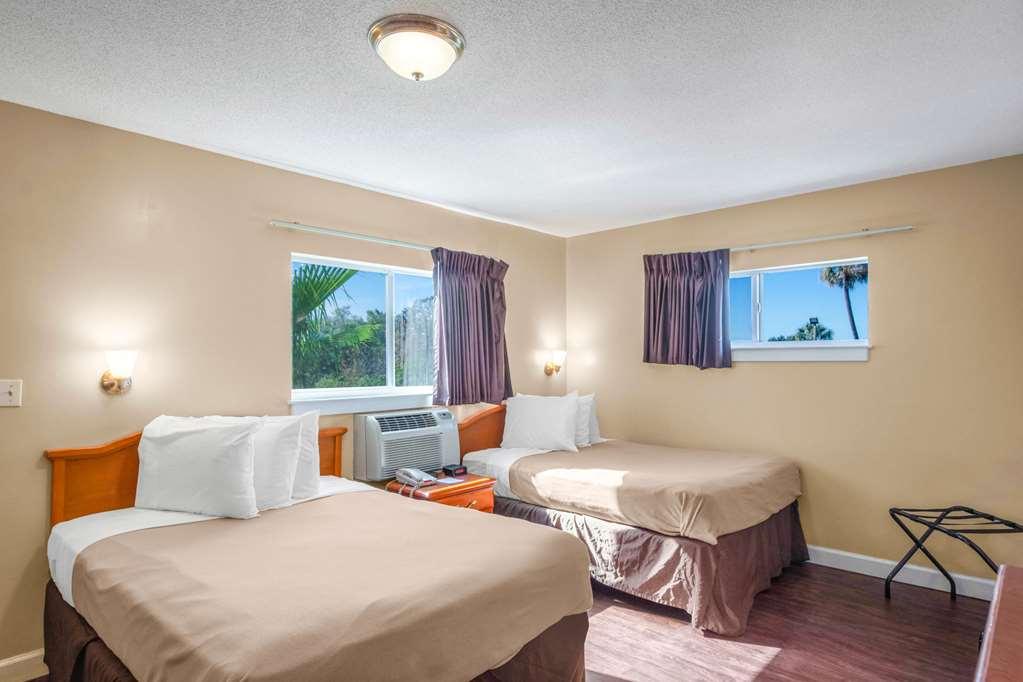 Hotel Bay Extended - Airport Tampa