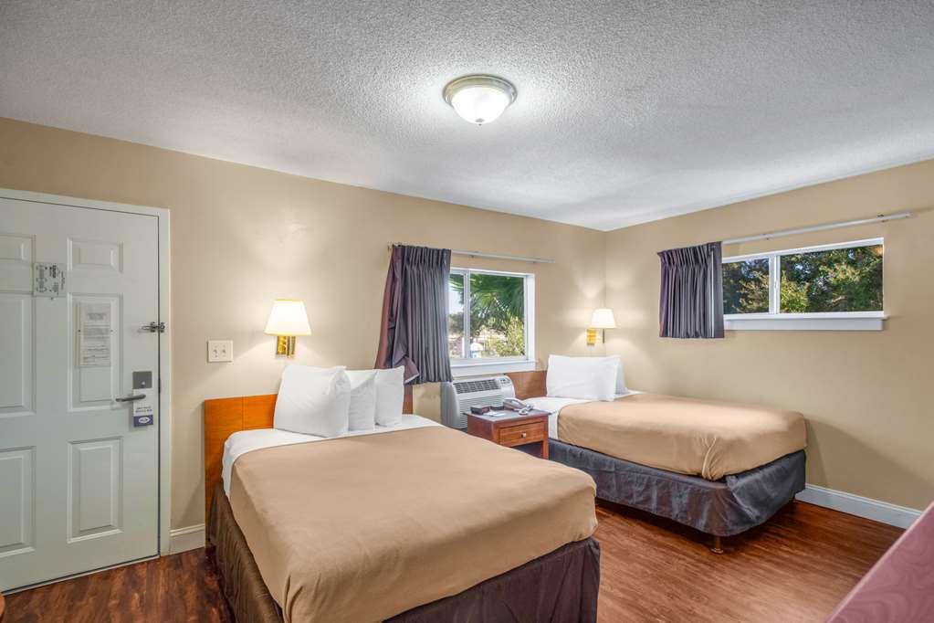 Hotel Bay Extended - Airport 2*