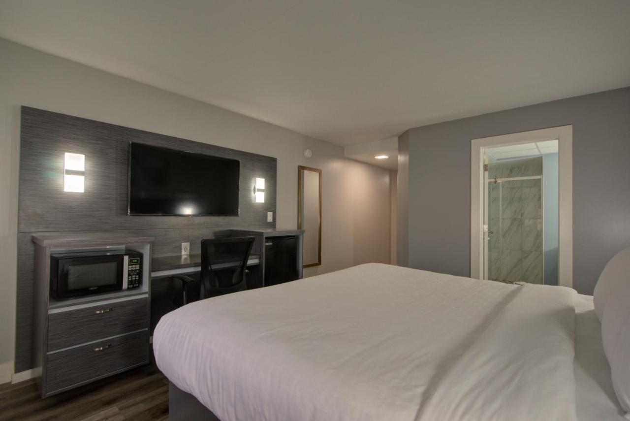Clarion Pointe Tampa-brandon Near Fairgrounds And Casino Tampa