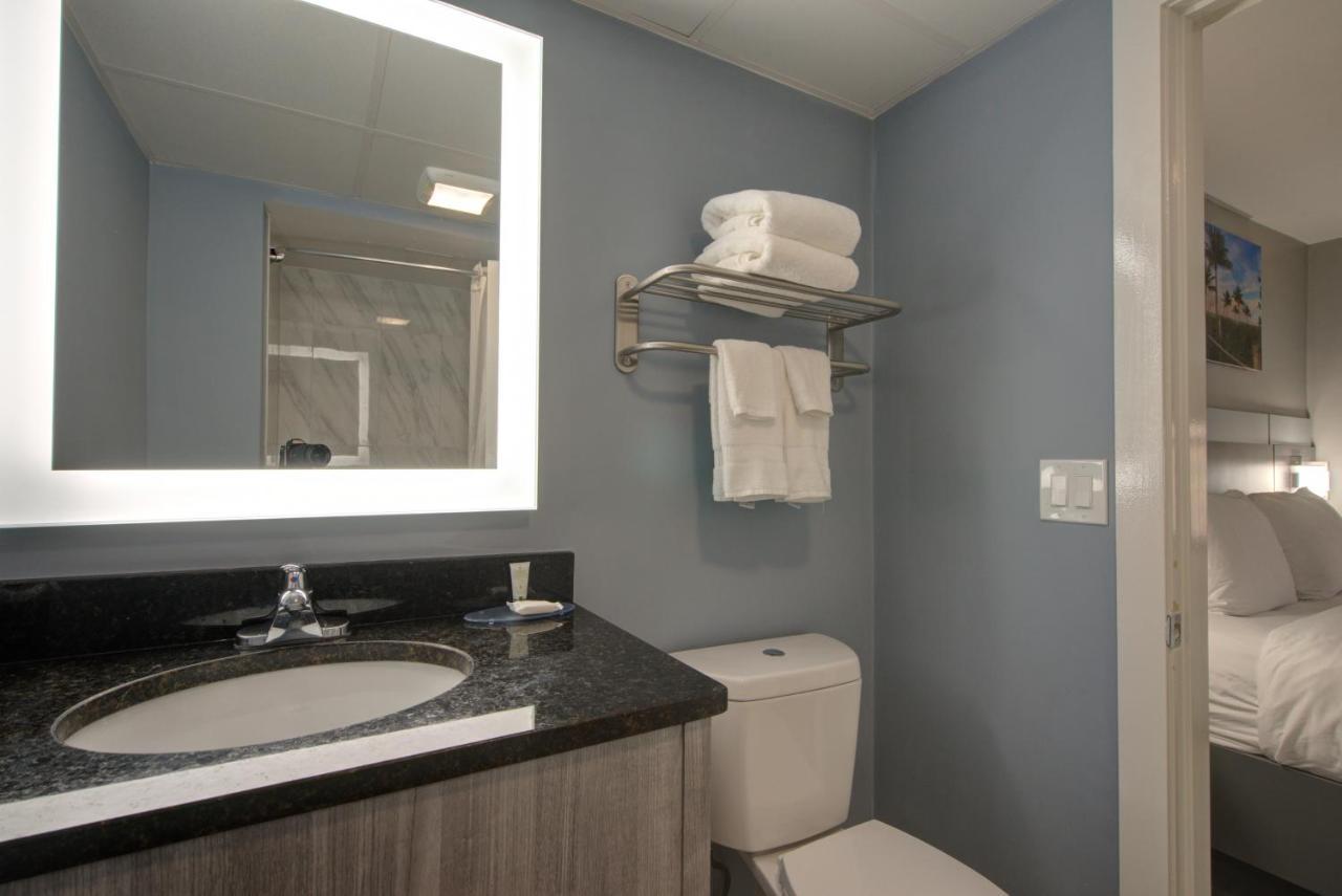 Clarion Pointe Tampa-brandon Near Fairgrounds And Casino Tampa