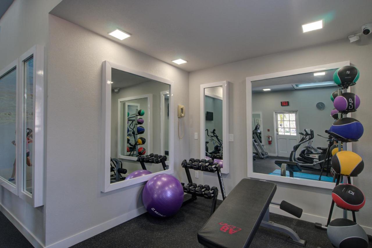 Clarion Pointe Tampa-brandon Near Fairgrounds And Casino Hotel