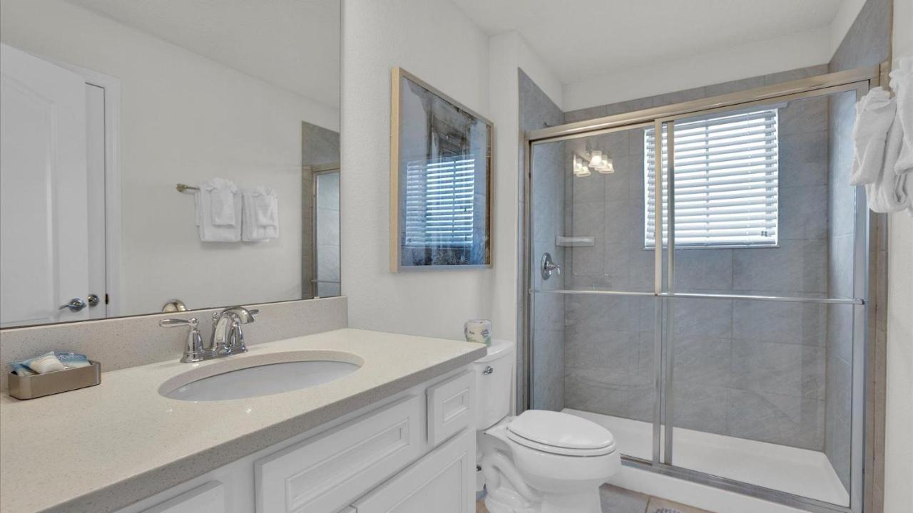 5448 Misty Oak Davenport