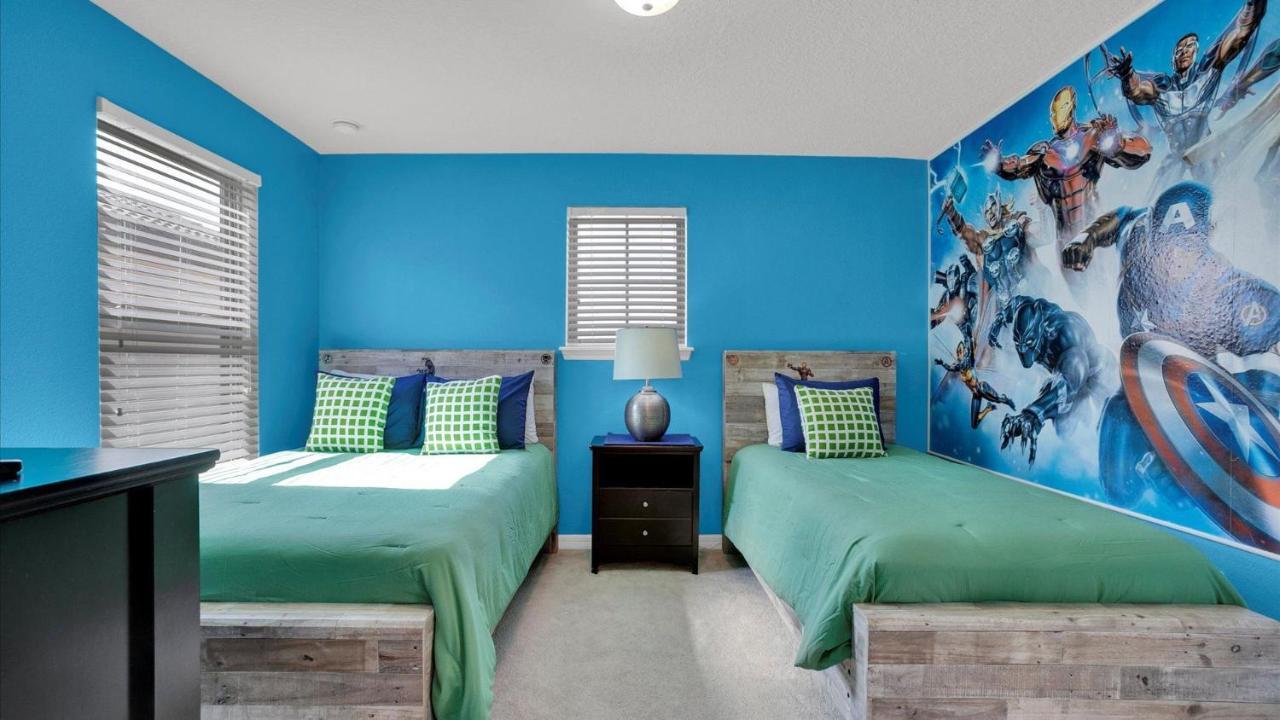 5448 Misty Oak * Davenport