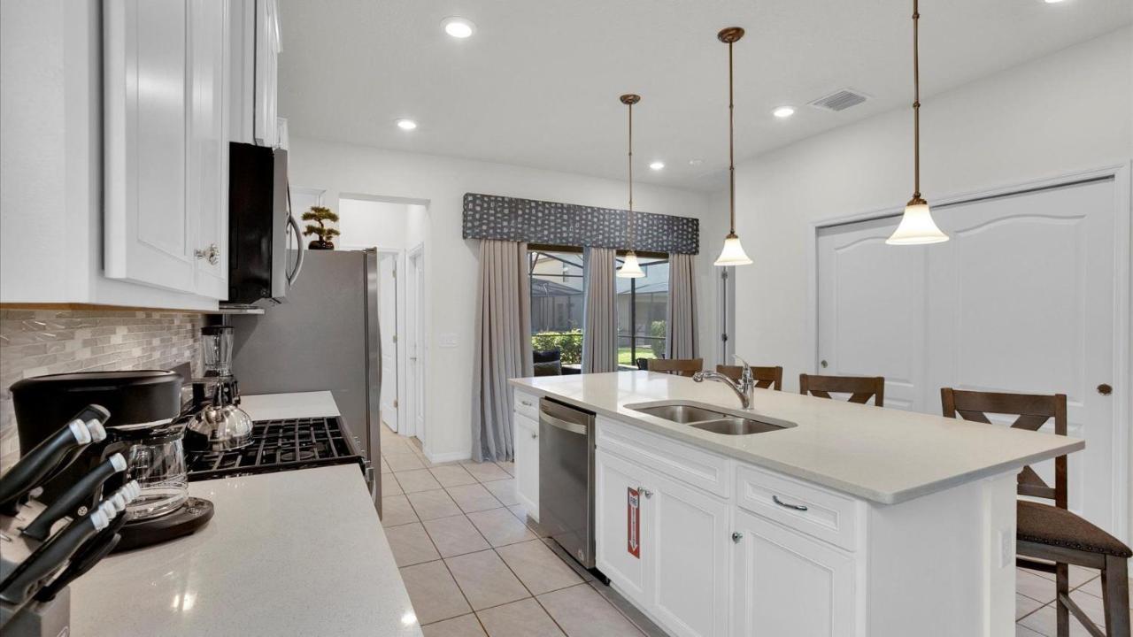 5448 Misty Oak