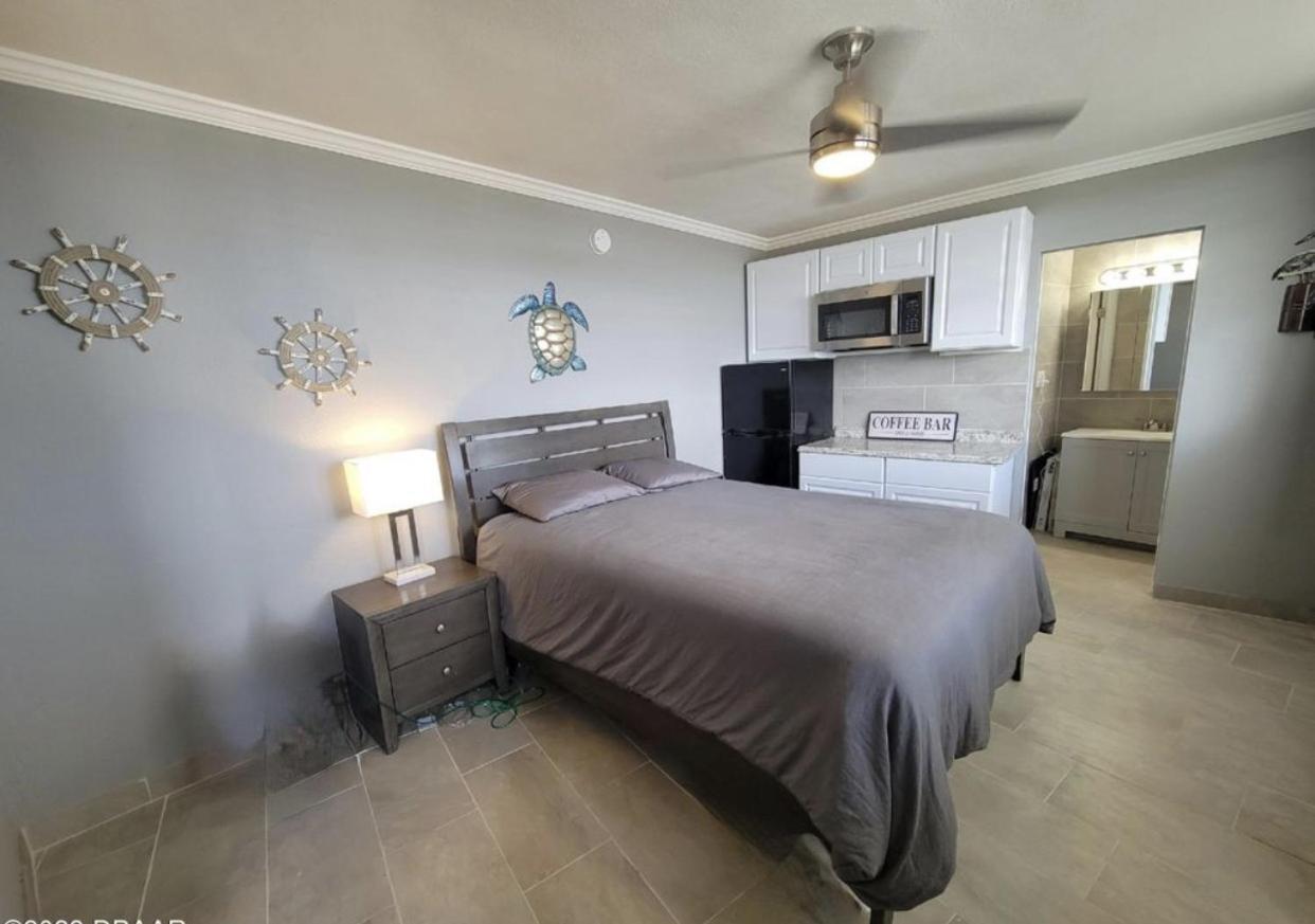 Sea Dip Studios! Hotel