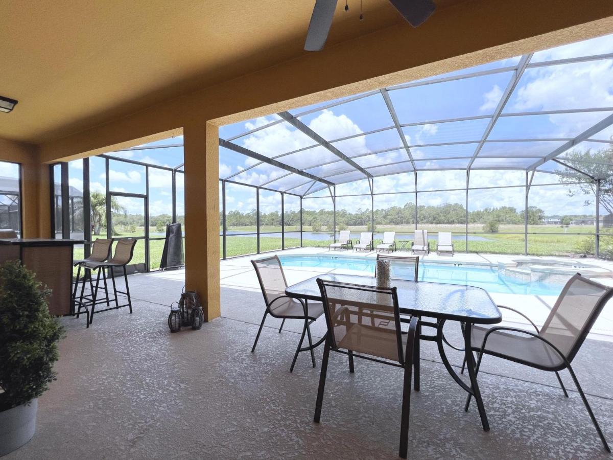 Watersong 339, Five Bedroom Pool Holiday home