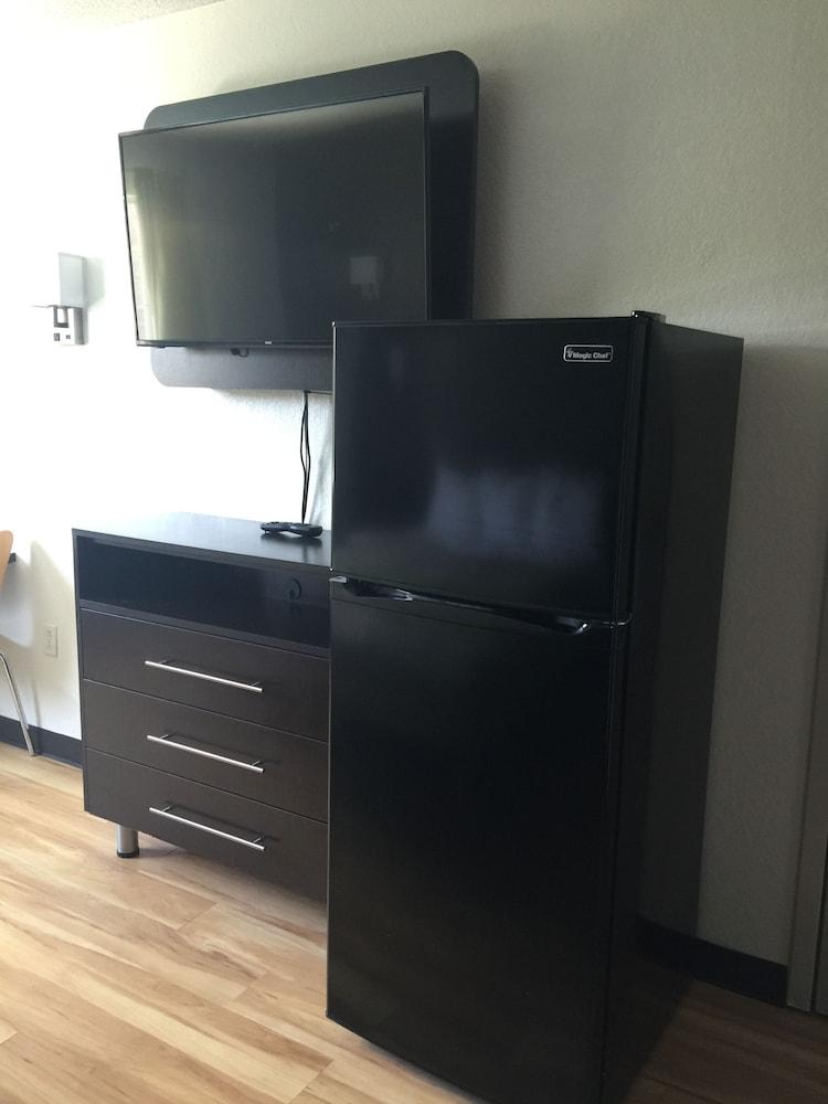 6 Pensacola, Fl 2*