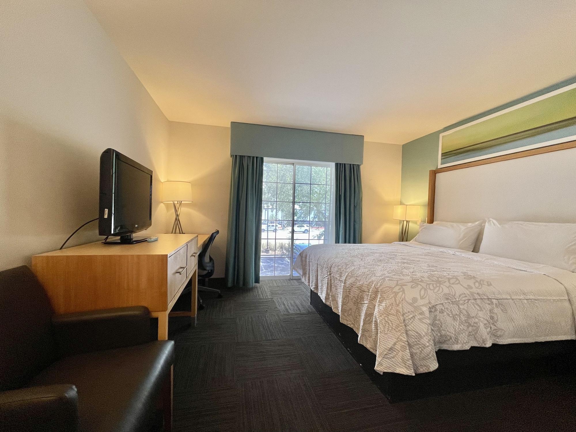 Hotel Red Roof &