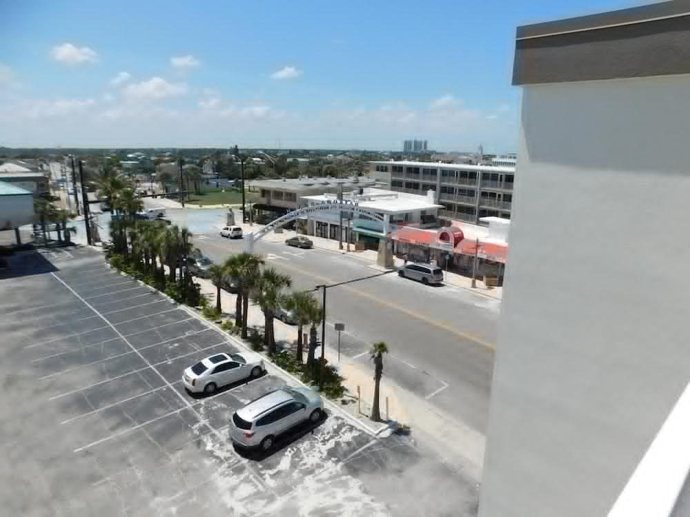 Hotel Boardwalk And 2*