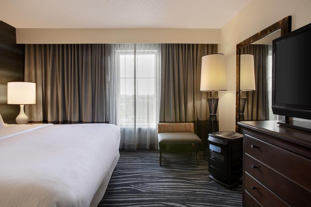 Embassy By Hilton Airport 3*