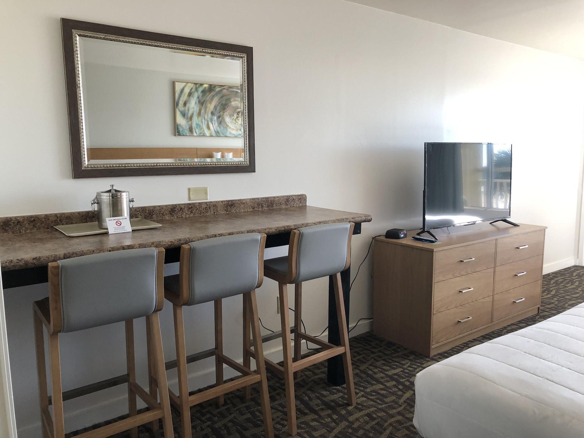 Tower Beachfront Hotel, A By The Sea 3*
