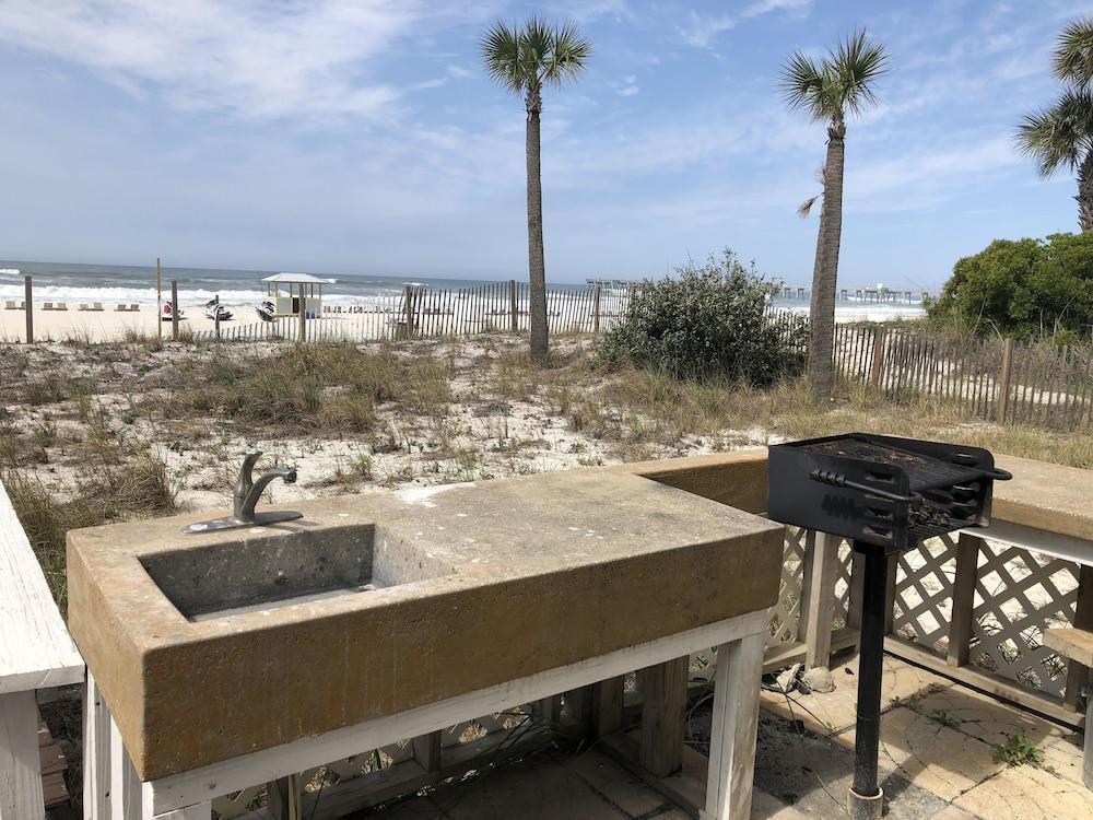 Tower Beachfront Hotel, A By The Sea 3* Panama City Beach