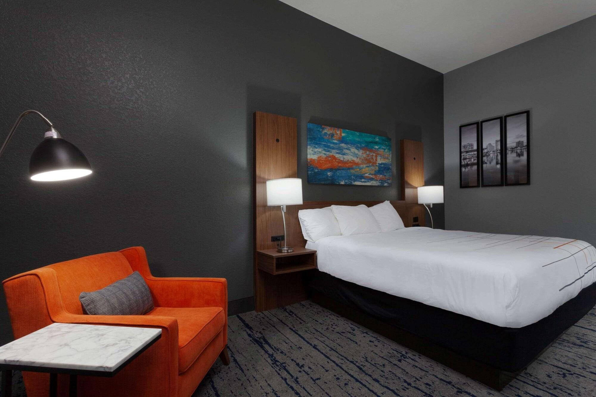 La Quinta By Wyndham Northeast *newly Renovated 3*