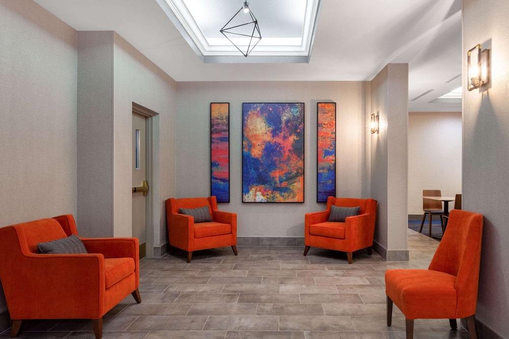 La Quinta By Wyndham Northeast *newly Renovated 3*