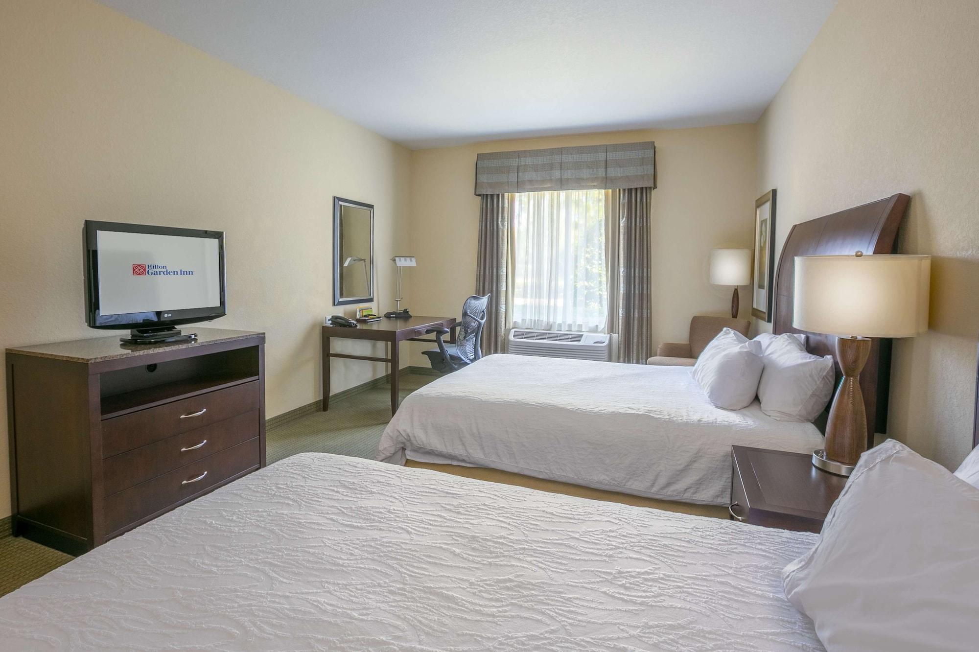 Hilton Garden Hotel 3*