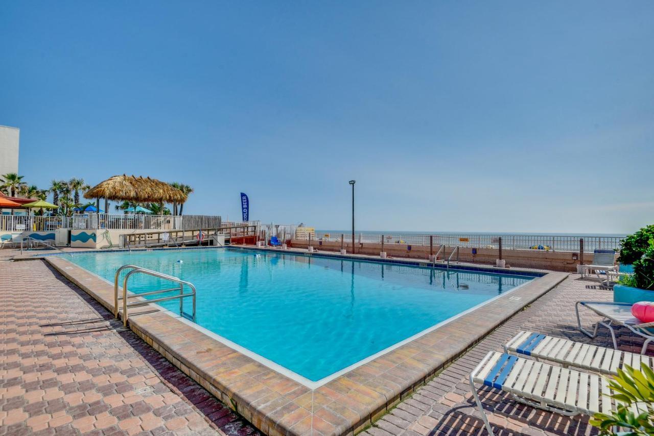 Daytona With Ocean View And Amenities! Daytona Beach