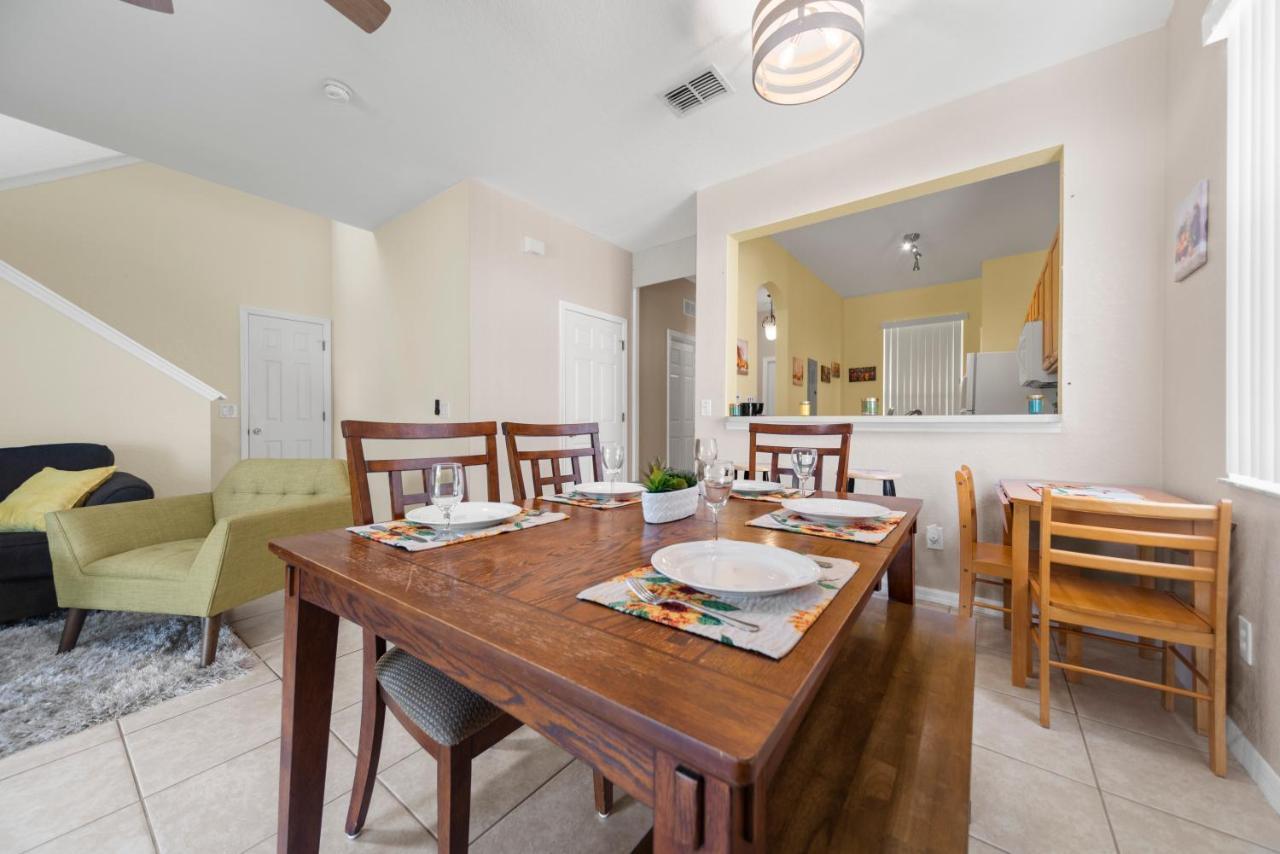 Holiday home 3br Townhouse, Pool & Hot Tub , Near Disney, Game Davenport