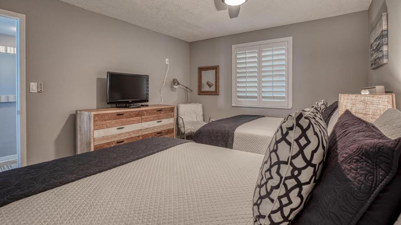 Hidden Dunes Gulfside 502 - Gulf Front And Updated Holiday home *
