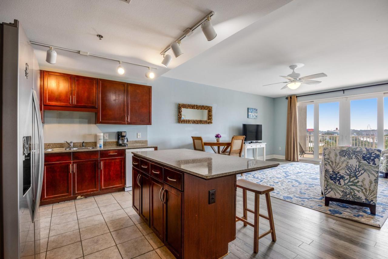 Laketown Wharf 433 Holiday home