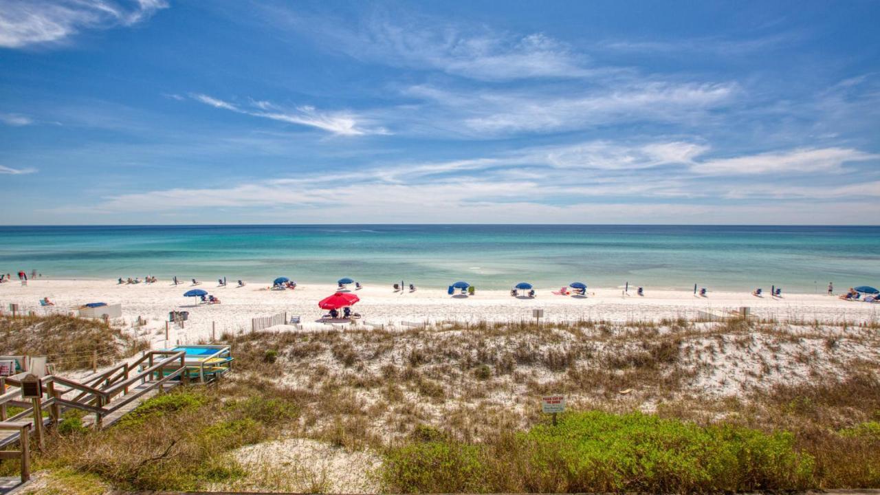 Crystal 6a - Just A Few Steps And Your Toes Will Be In The With Service Included Holiday home *