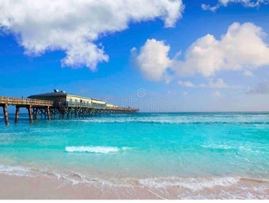 Beautiful Oceanfront Two Bedroom *