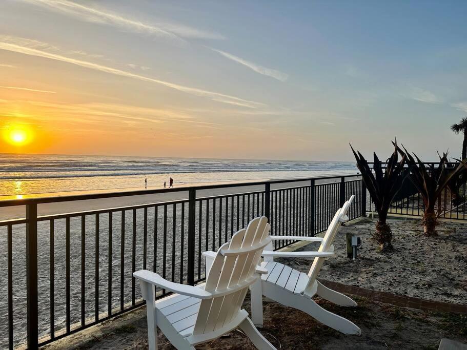 Apartment Beautiful Oceanfront Two Bedroom