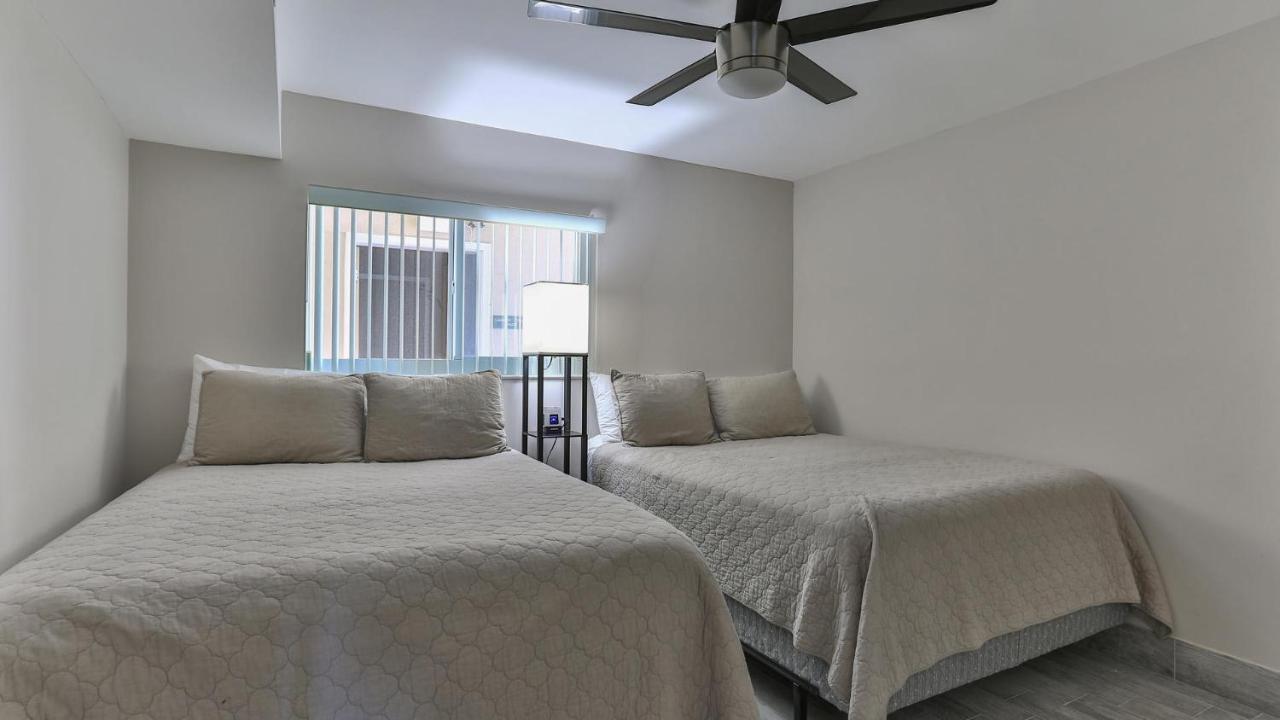 On The Gulf 604 - Updated Gulf Front Sixth Floor Holiday home