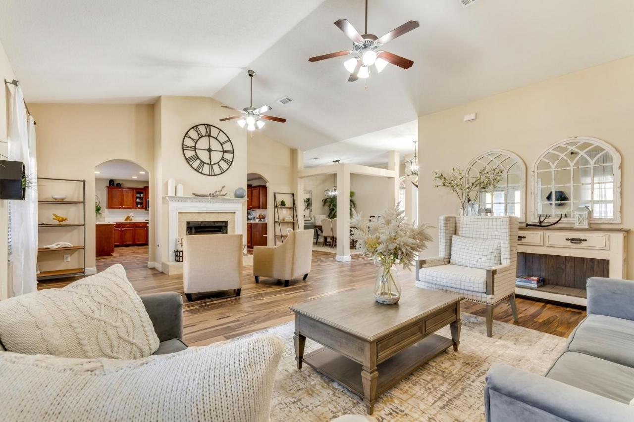With Private Lanai, 9 Mi To Downtown! Holiday home Pensacola