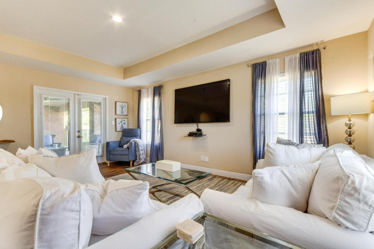 With Private Lanai, 9 Mi To Downtown! Holiday home