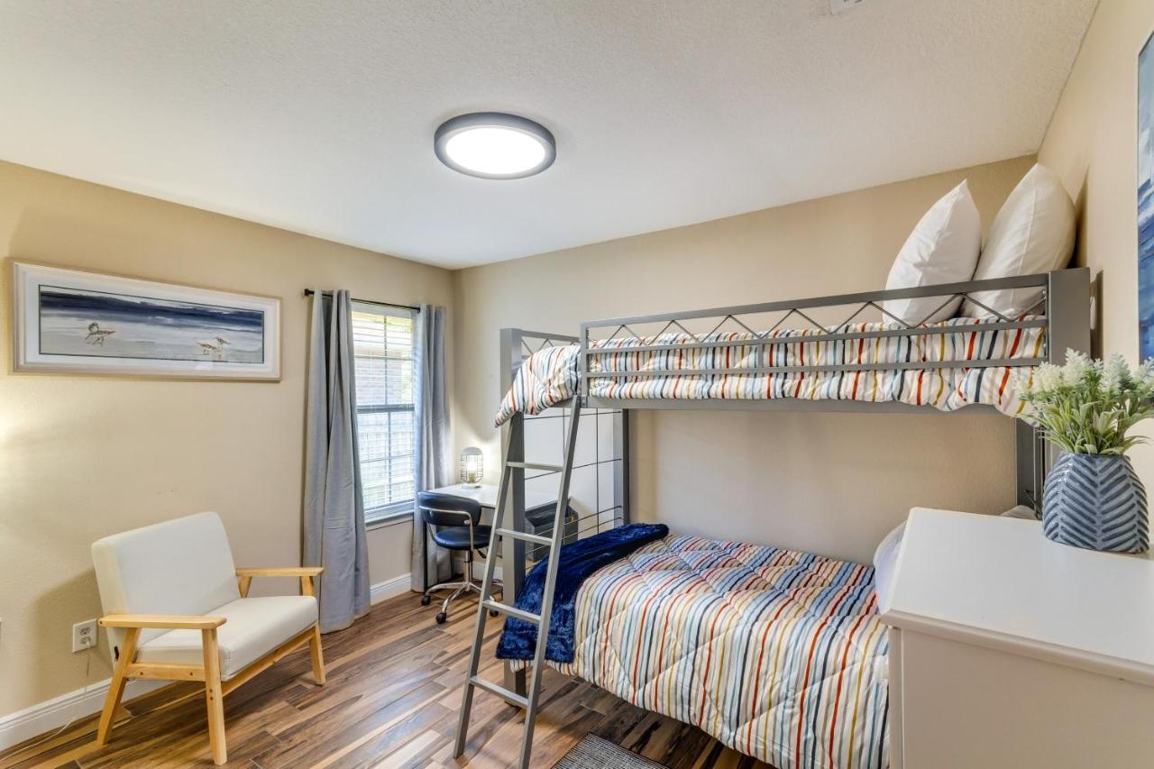 With Private Lanai, 9 Mi To Downtown! * Pensacola