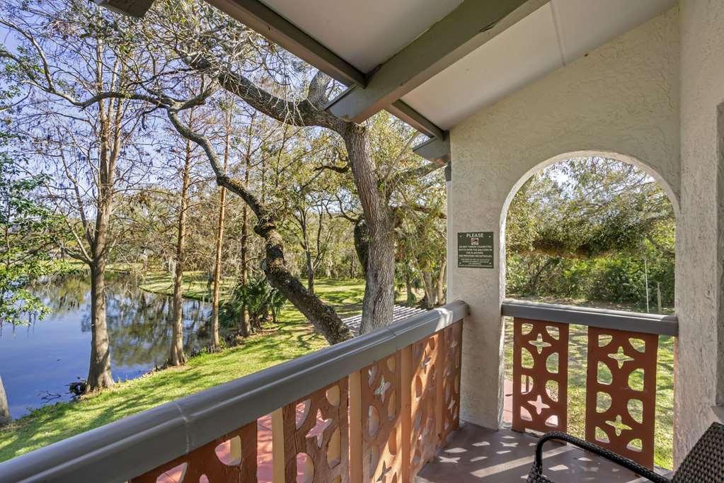 Clarion Pointe Tampa-brandon Near Fairgrounds And Casino Hotel 2*