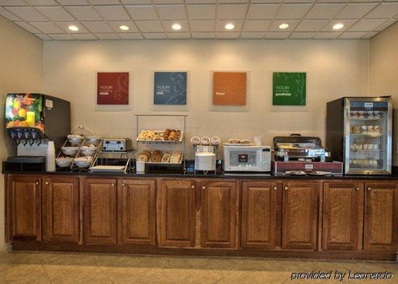 Comfort Near Eglin Air Force Base Hotel 3*