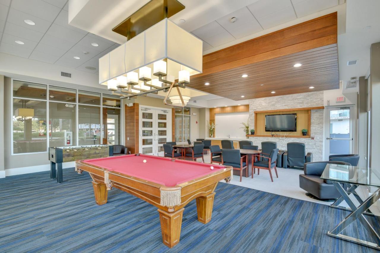 Luxe - 2 Mi To Daytona Beach! Apartment *