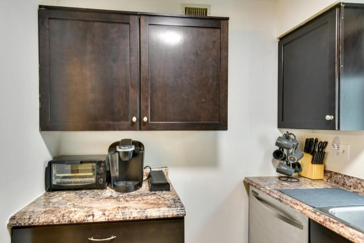 Daytona Vacation With Ocean Views! *