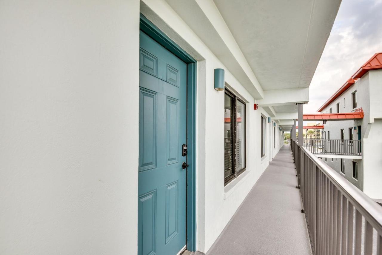 Apartment Daytona Vacation With Ocean Views! Daytona Beach