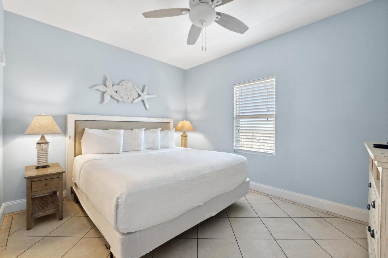 Laketown Wharf #1404 By Nautical Holiday home Panama City Beach