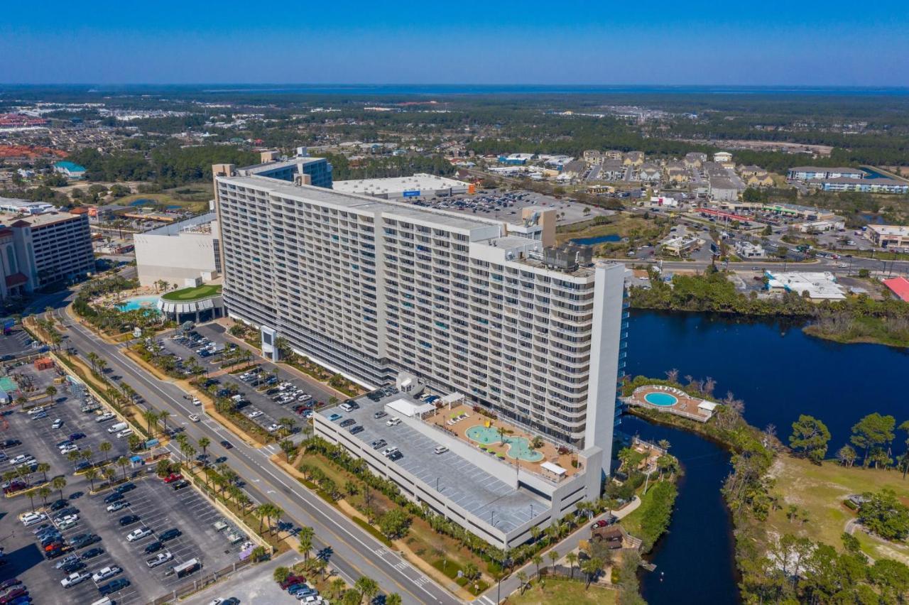 Laketown Wharf #1404 By Nautical