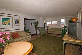 Hotel Desert And Suites