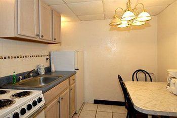 Desert And Suites 3*