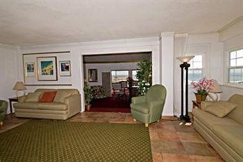 Hotel Desert And Suites Daytona Beach